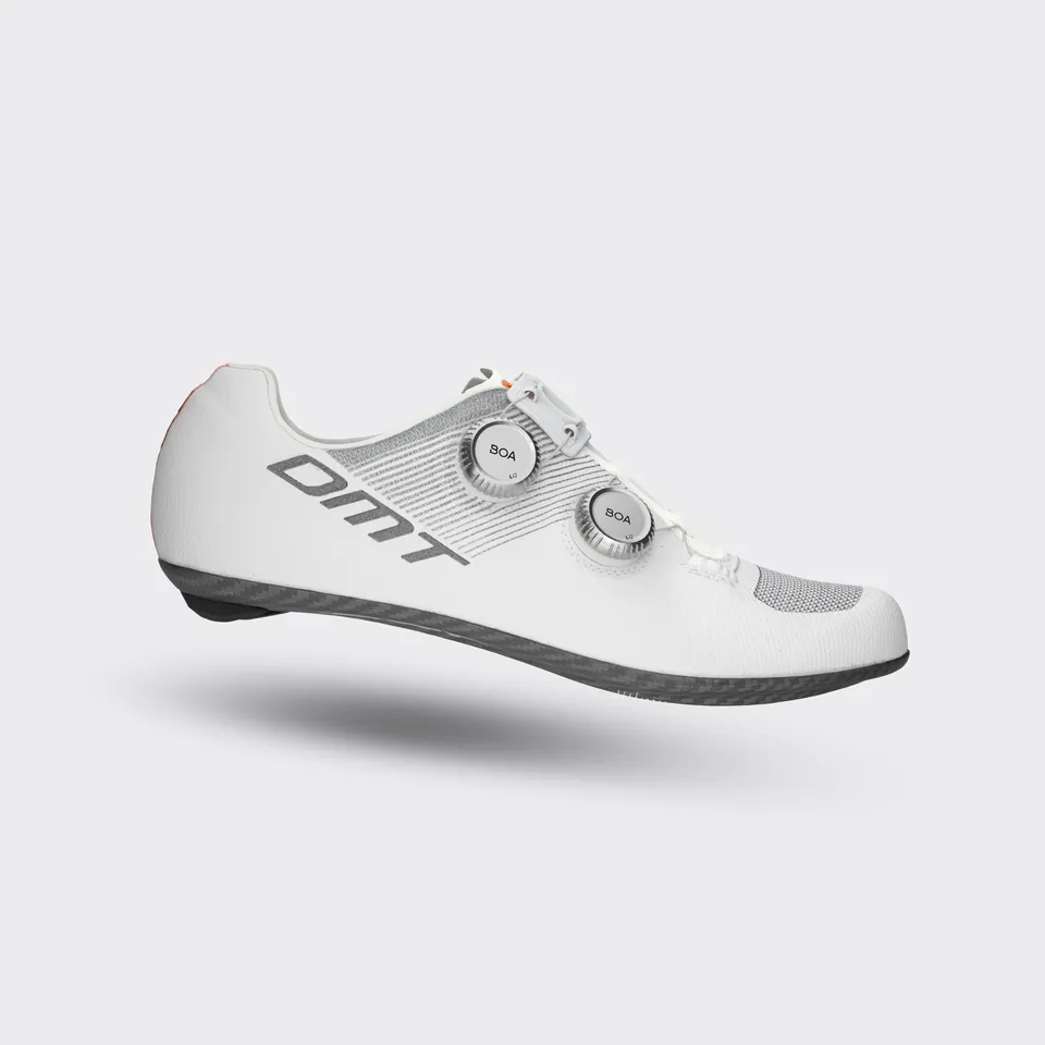 dmt-kr0-evo-superlight-scarpe-ciclismo-strada-bianco-argento image 1