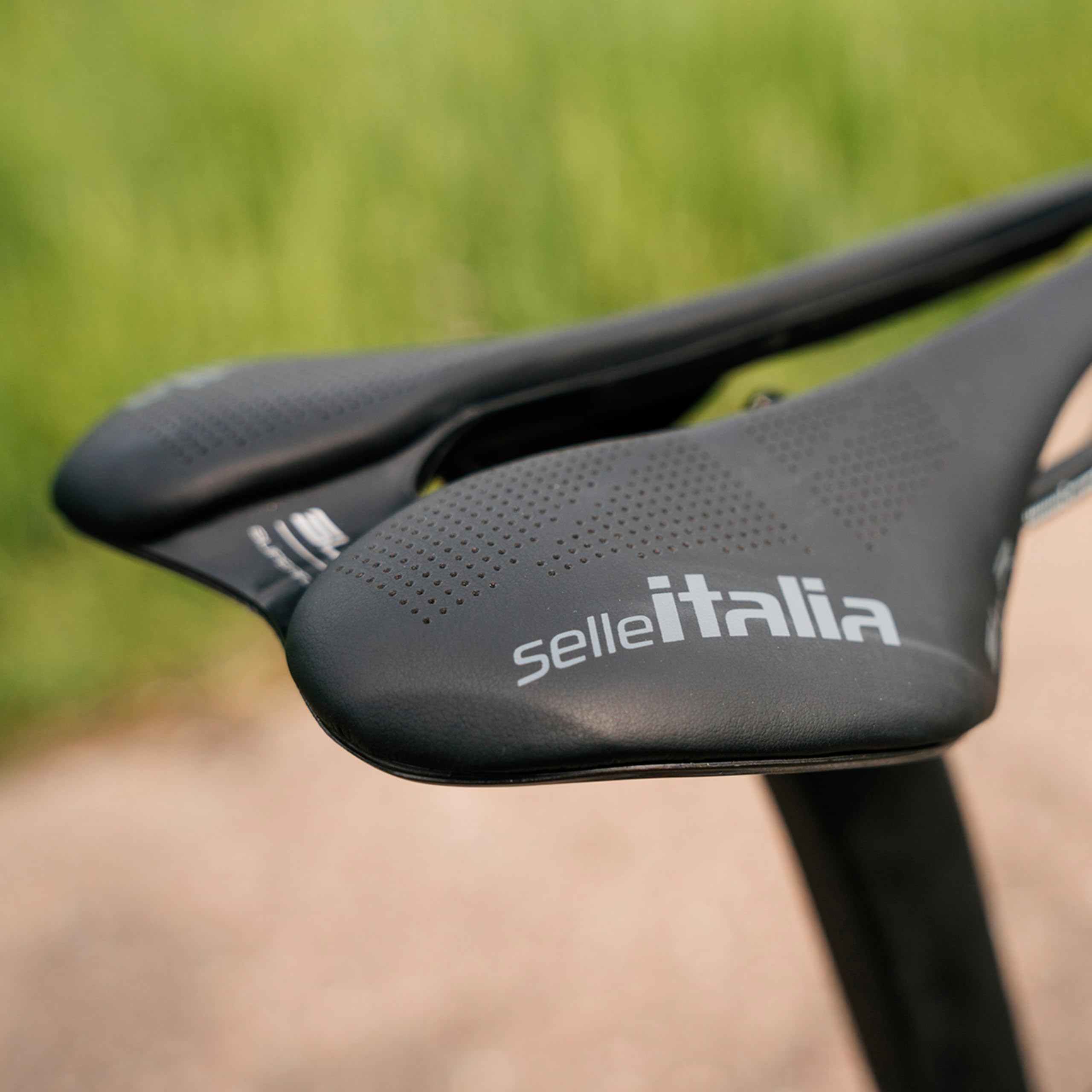 selle-italia-slr-boost-superflow-ti-316-sella-corsa-unisex-compatta image 5