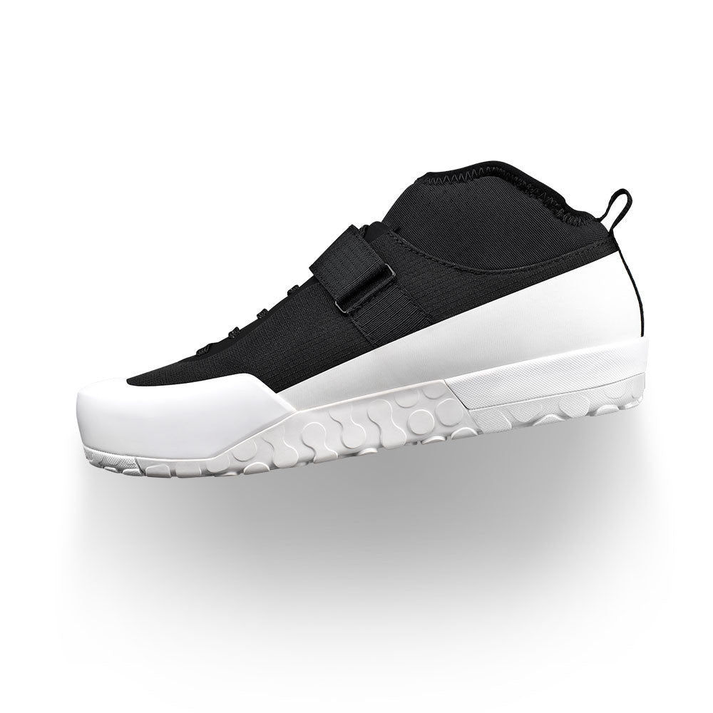 fizik-gravita-tensor-flat-edizione-speciale-scarpe-dh-flat-pedal image 4