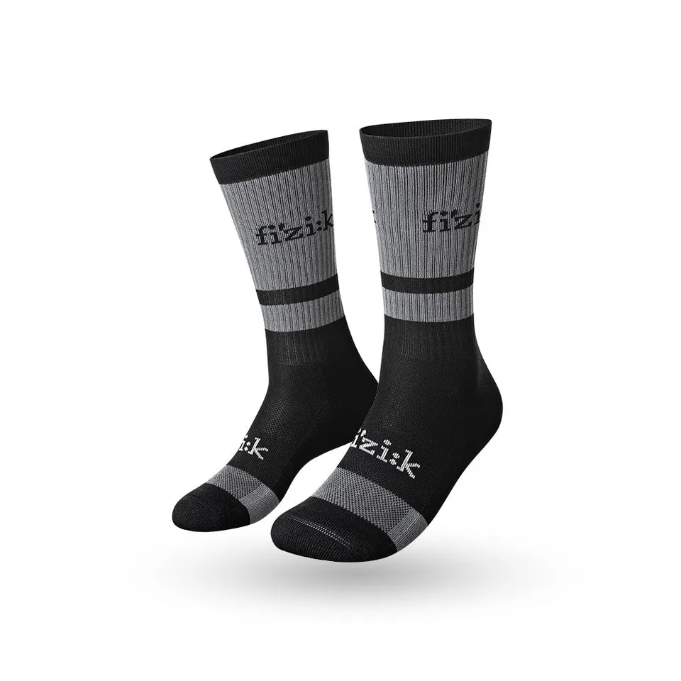 fizik-off-road-calzini-ciclismo-terra-atlas image 1