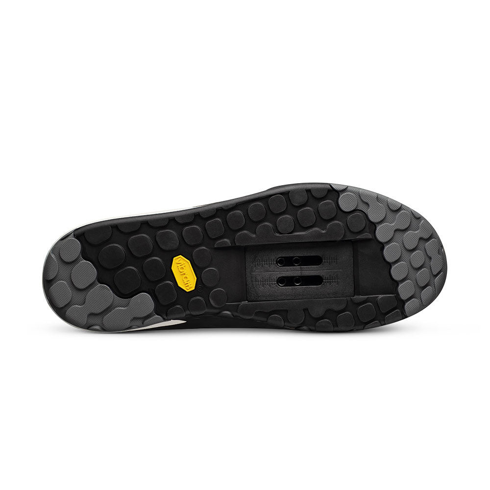 fizik-gravita-tensor-scarpe-mtb-gravity-con-attacco image 3