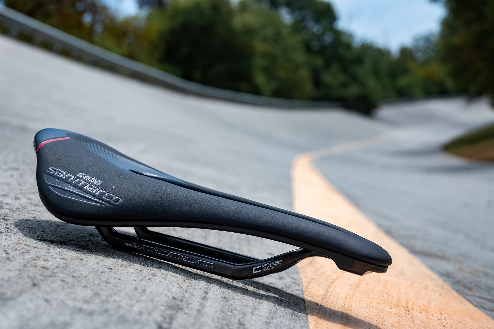 selle-san-marco-shortfit-2-0-carbon-fx-sella-corsa-carbonio-open-fit image 8