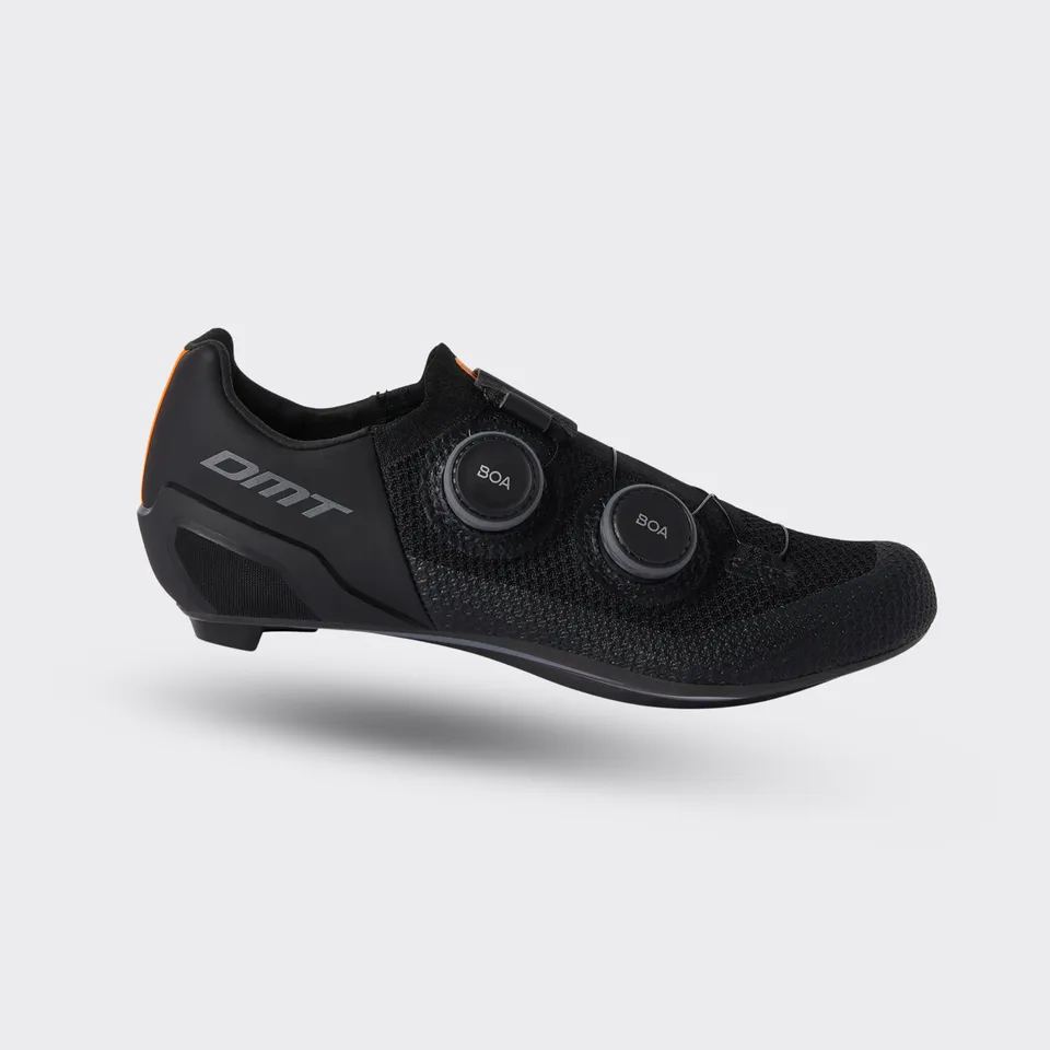 dmt-sh10-scarpe-ciclismo-strada-nero image 1