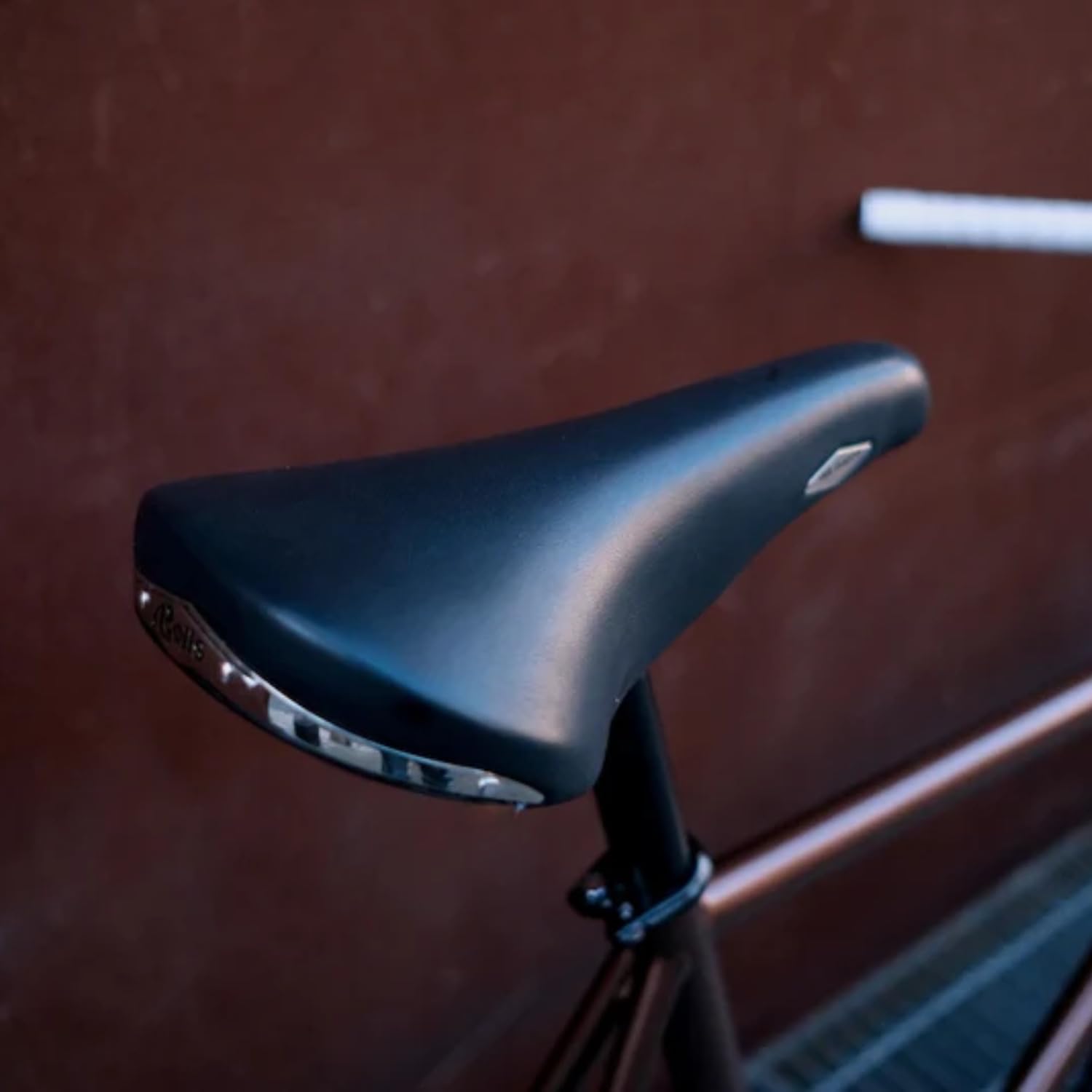 selle-san-marco-rolls-le-classiche-sella-bici-racing-in-pelle-143x282mm image 7