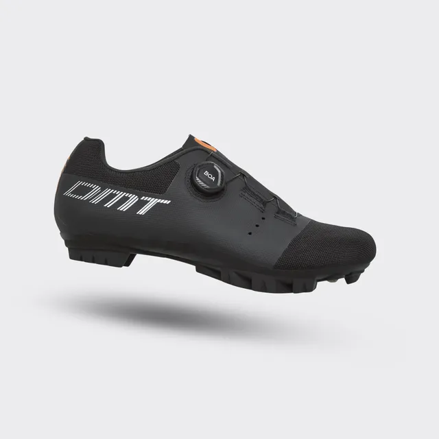 dmt-km4-scarpe-mtb-black image 1